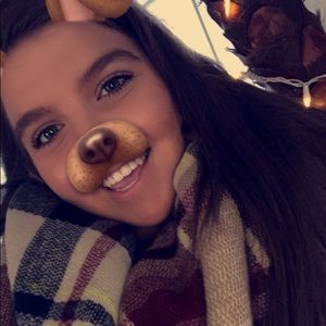 Meet your Posher, Nicole